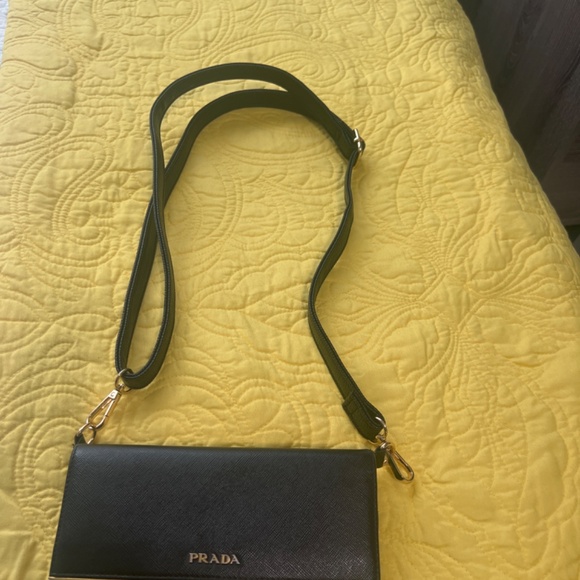Authentic Prada wallet on adjustable crossbody strap - Picture 15 of 16